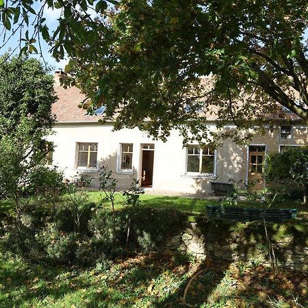 Bed and Breakfast Ferme Des Trois Poiriers, Teloché Exterior foto